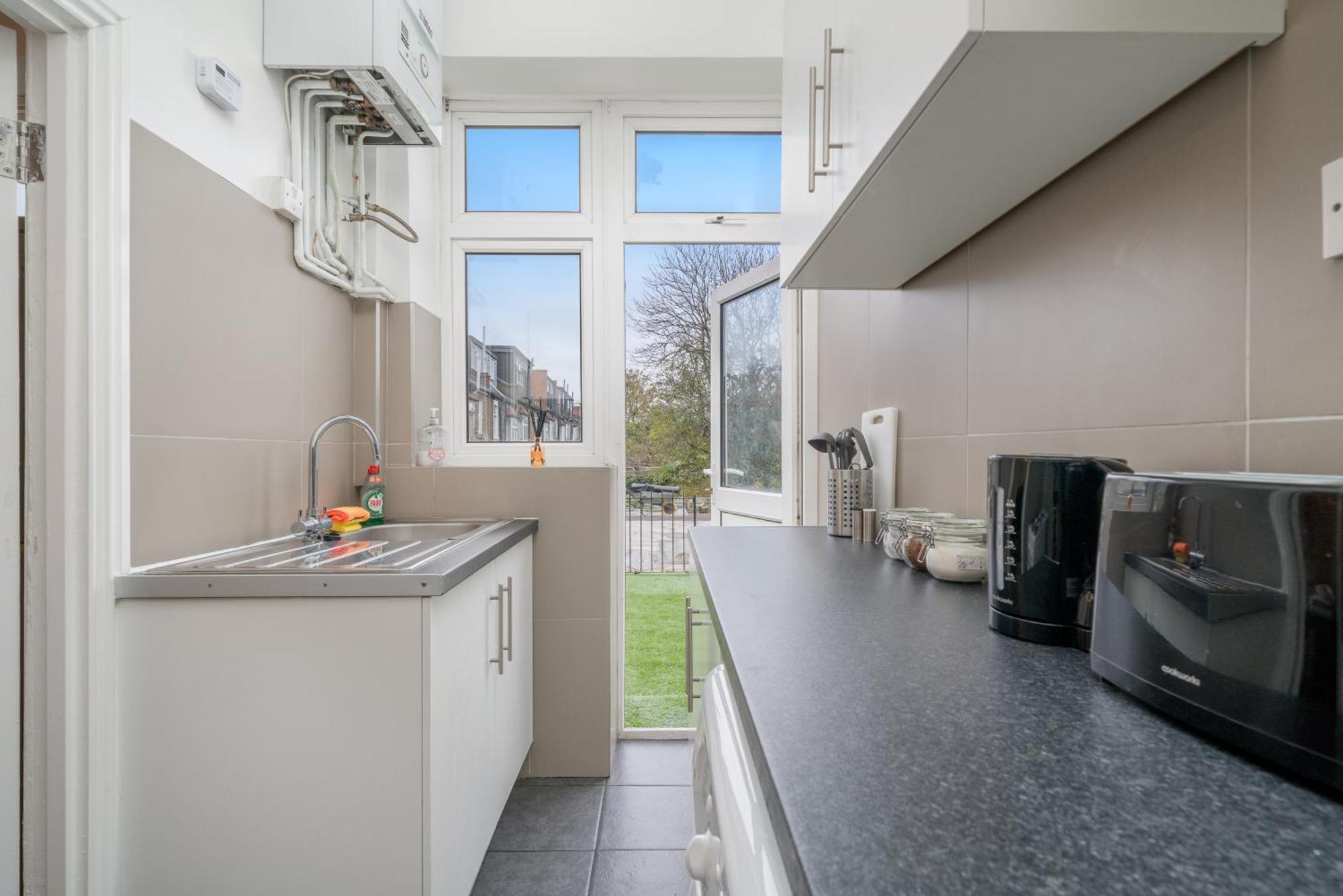 The Tooting Bec Hideaway - Prime Location Leilighet London Eksteriør bilde