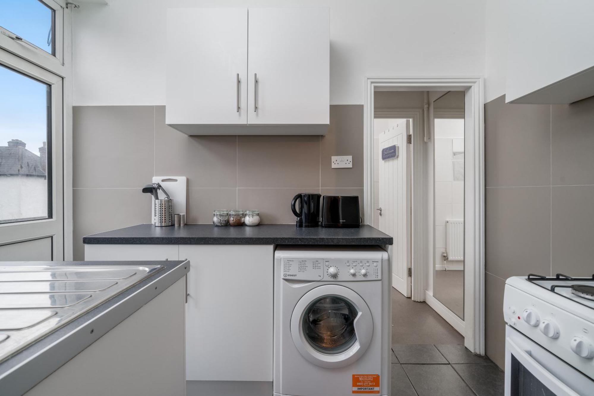The Tooting Bec Hideaway - Prime Location Leilighet London Eksteriør bilde