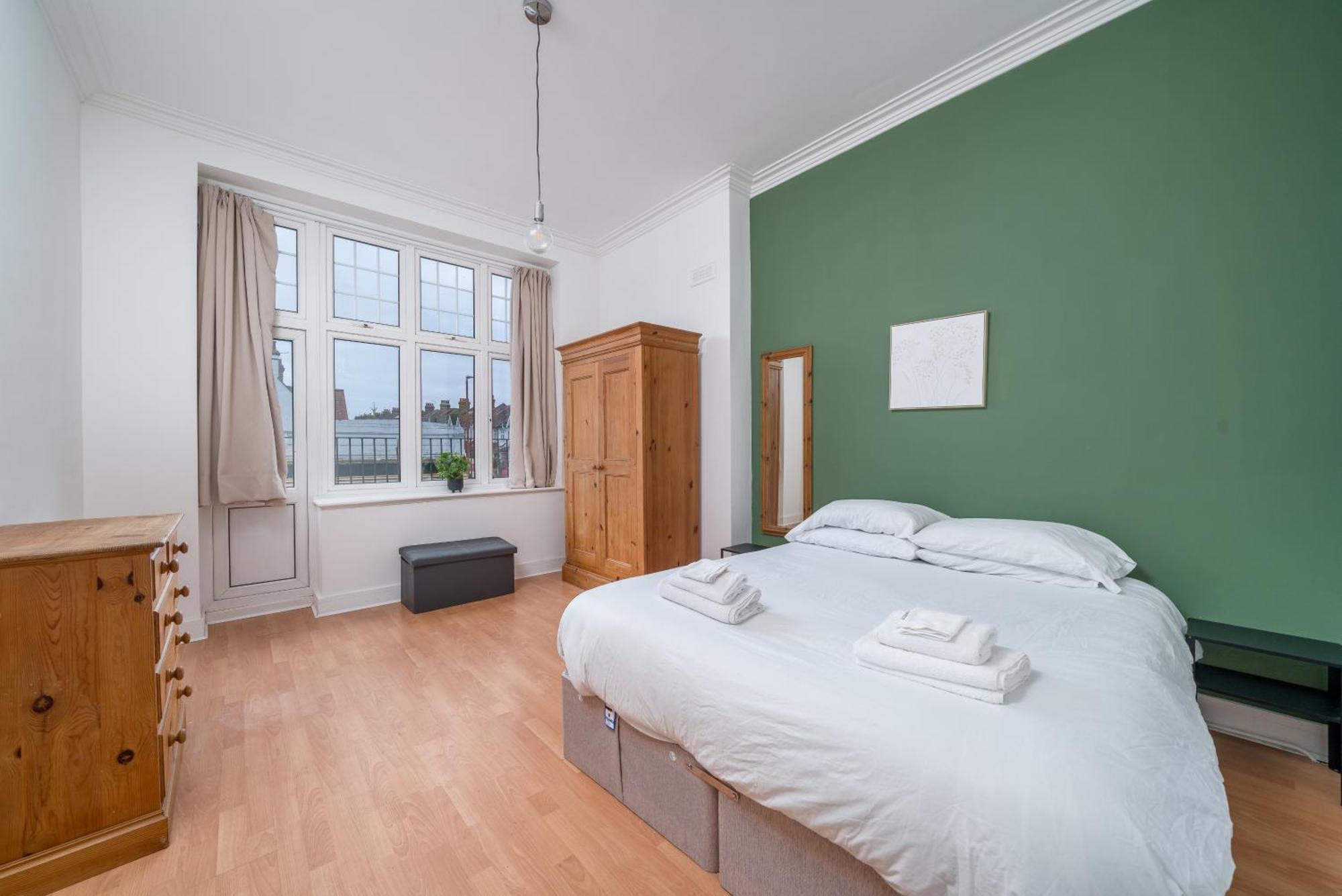 The Tooting Bec Hideaway - Prime Location Leilighet London Eksteriør bilde